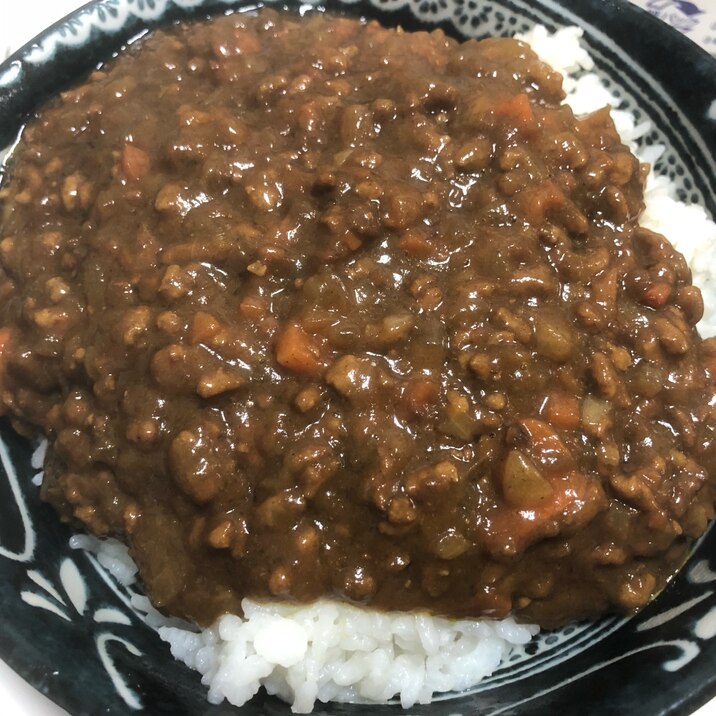 野菜たっぷり！バタードライカレー